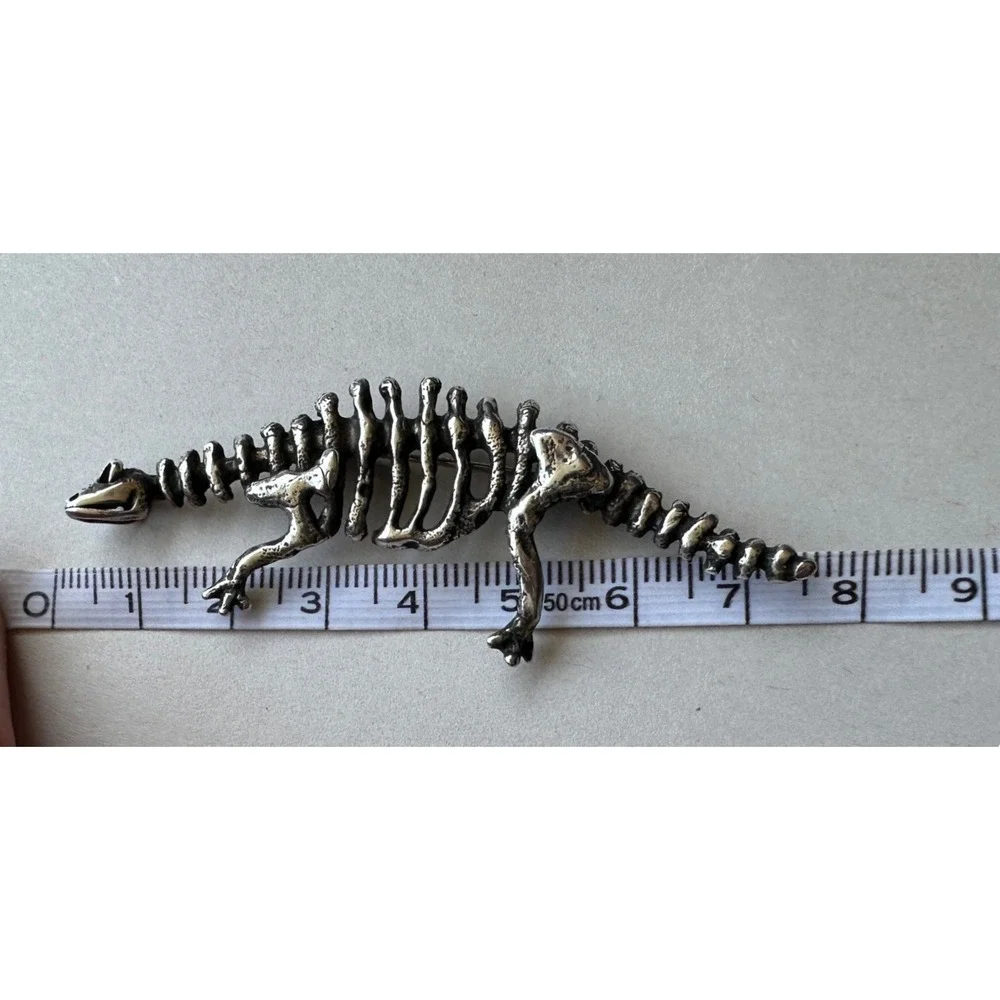 Vintage 925 Sterling Silver Dinosaur Skeleton Brooch Pin‎ Lizard Fossil Bone